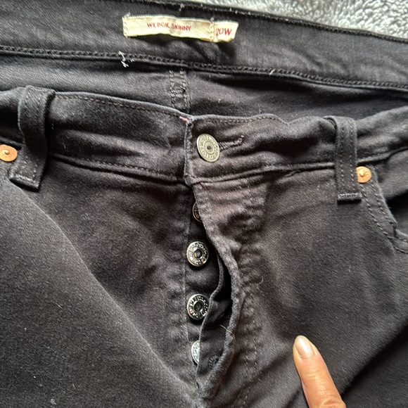 EUC Levi’s jeans. - Picture 2 of 11